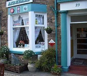 airedale-guest-house.yorkshirehotels.net/